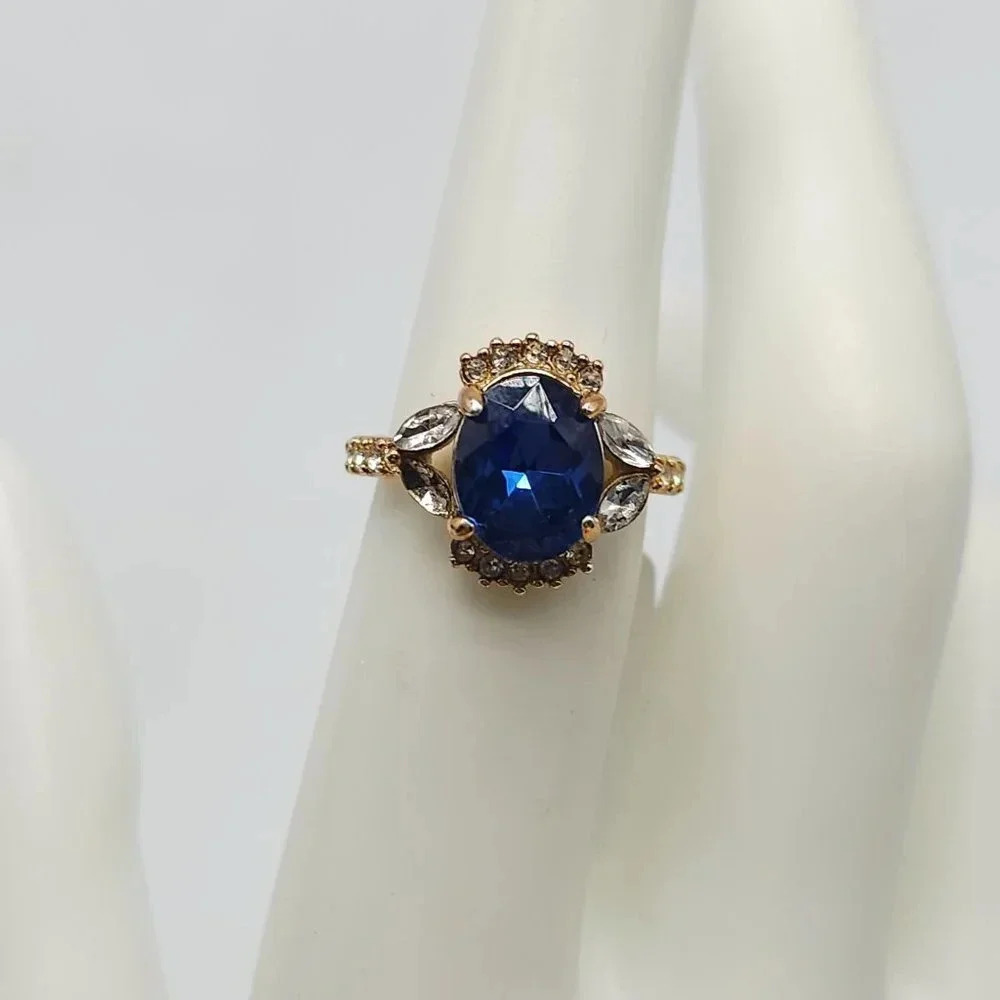 Blue Clear Glass Rhinestone High End Cocktail Retro Ring Size 6